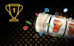 Live dealer menghadirkan kartu baccarat di studio hadiah138